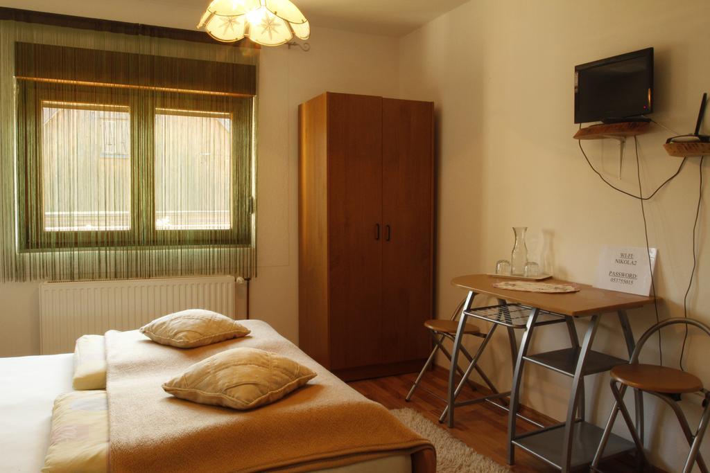 House Drakulic Hotel Korenica Eksteriør billede
