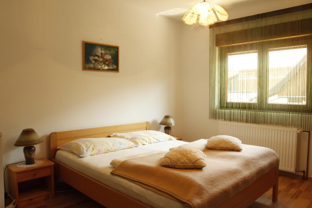 House Drakulic Hotel Korenica Eksteriør billede