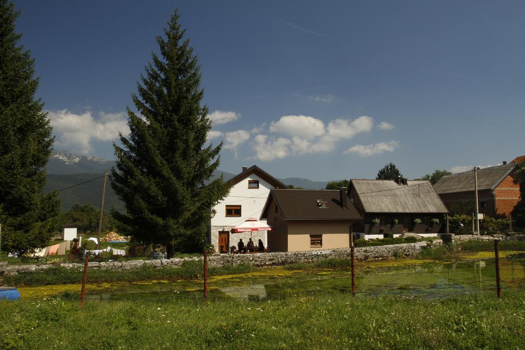 House Drakulic Hotel Korenica Eksteriør billede